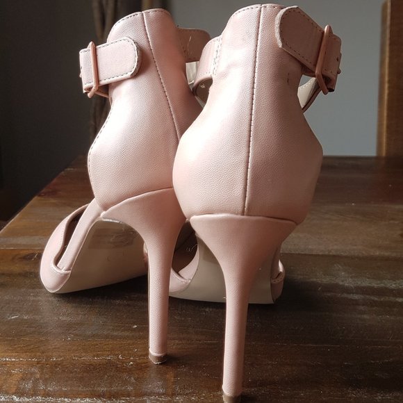 Blush Heels - Breckelle's - Picture 5 of 6
